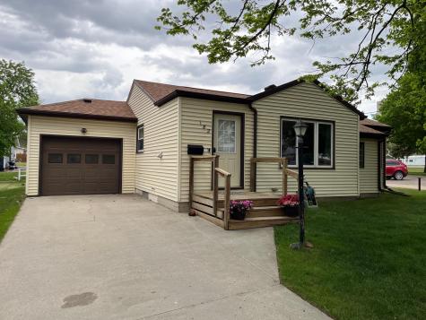 182 14th Street Windom MN 56101