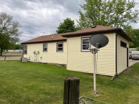 182 14th Street Windom MN 56101