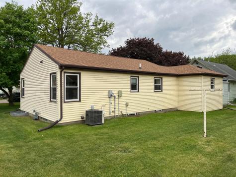 182 14th Street Windom MN 56101