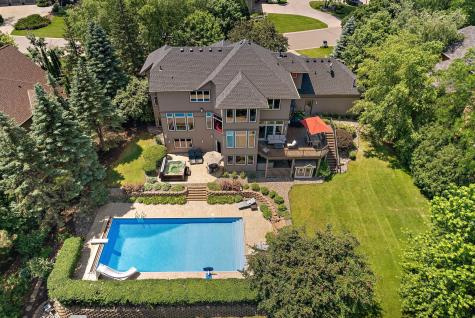 3717 Fairway Point Woodbury MN 55125