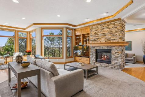 3717 Fairway Point Woodbury MN 55125