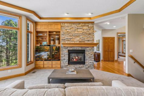 3717 Fairway Point Woodbury MN 55125