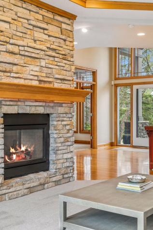 3717 Fairway Point Woodbury MN 55125