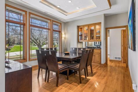 3717 Fairway Point Woodbury MN 55125