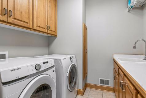 3717 Fairway Point Woodbury MN 55125