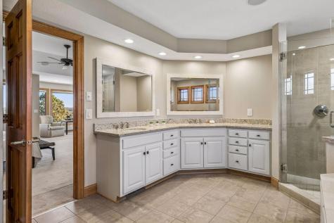 3717 Fairway Point Woodbury MN 55125