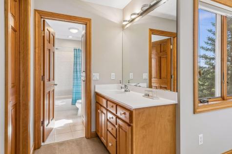3717 Fairway Point Woodbury MN 55125
