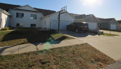 1557 34th Avenue S Moorhead MN 56560