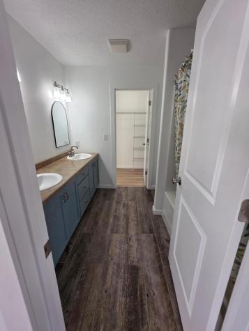 1557 34th Avenue S Moorhead MN 56560