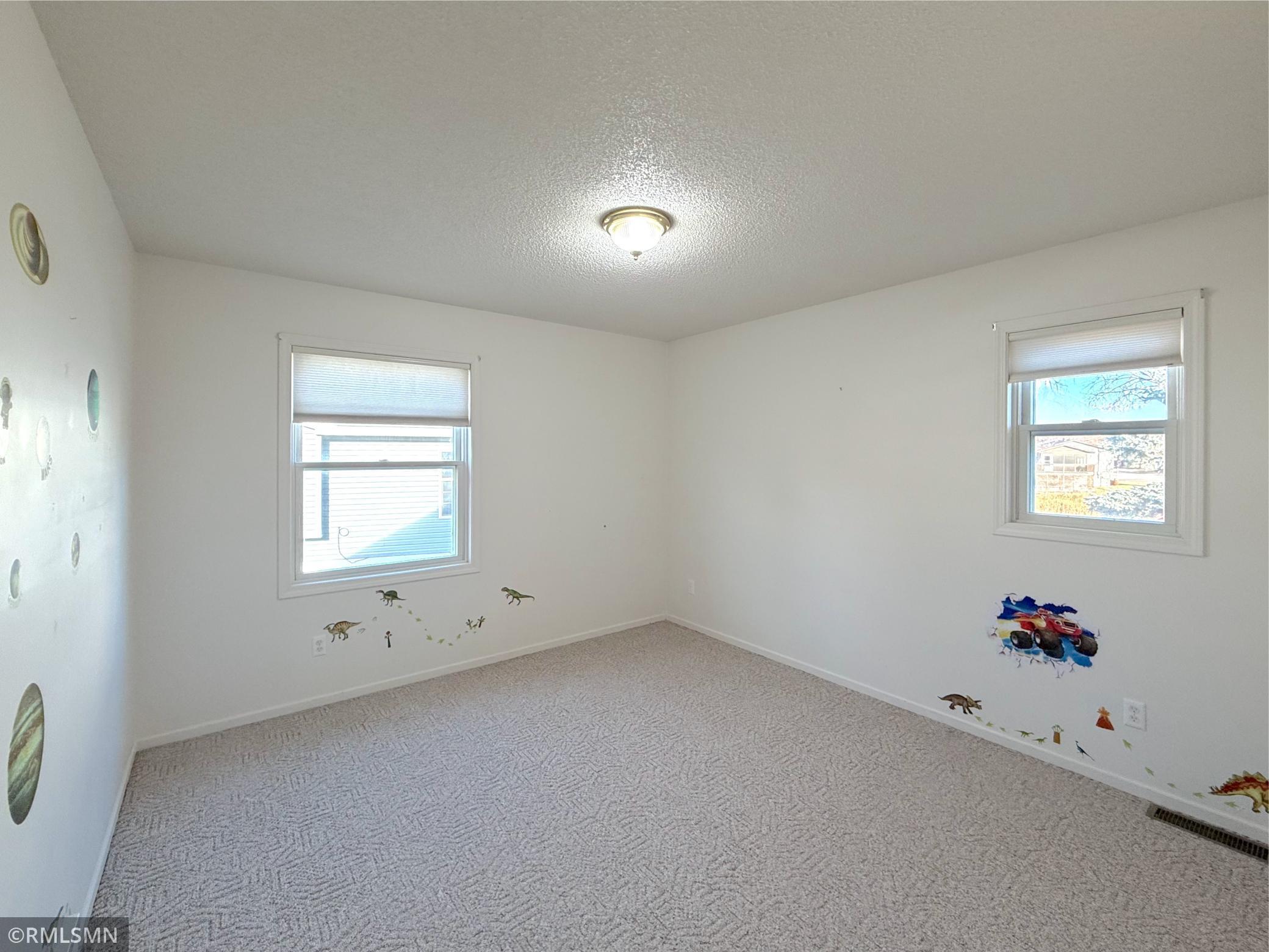 210 Knollwood Street W Annandale MN 55302