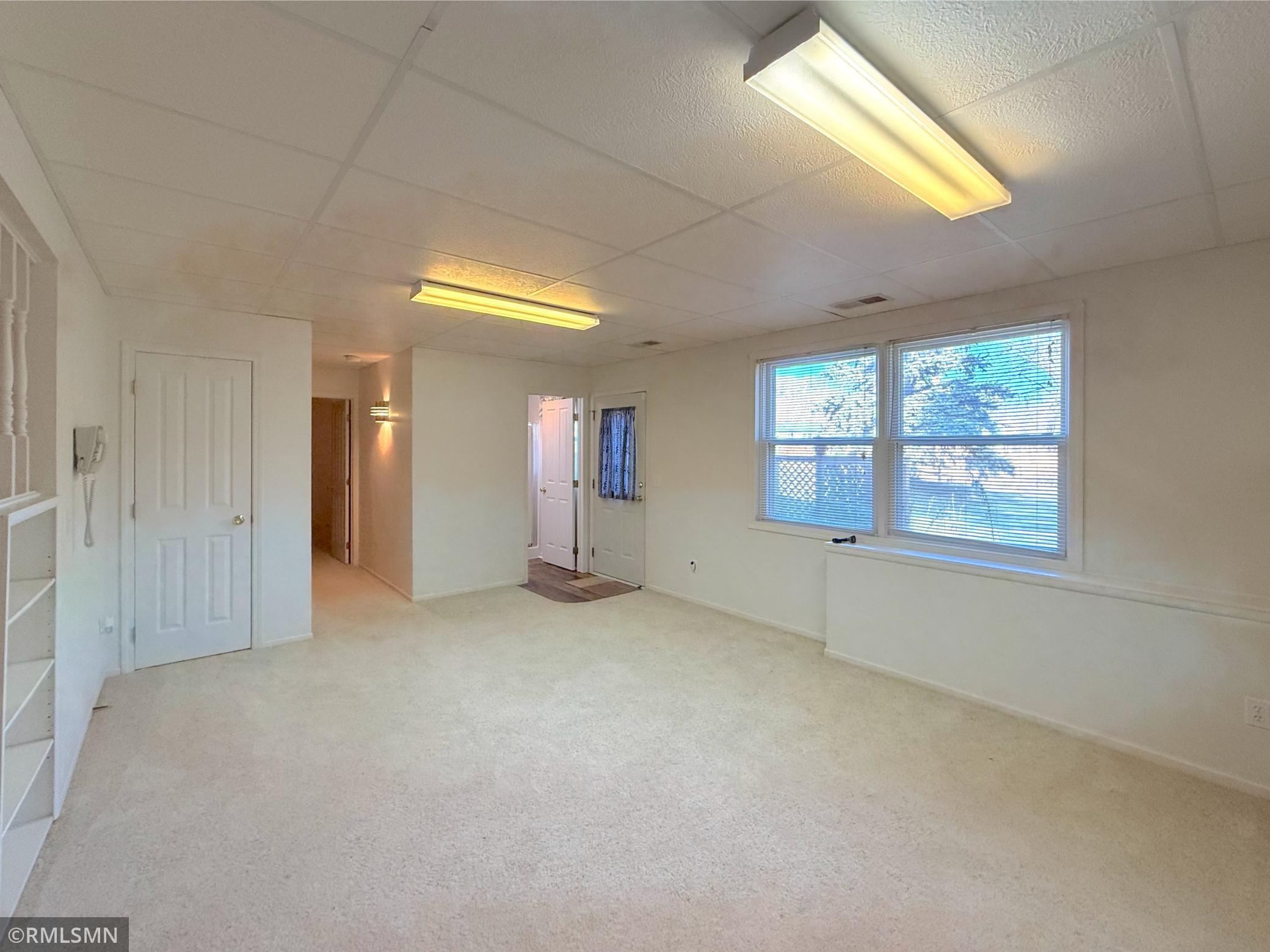 210 Knollwood Street W Annandale MN 55302