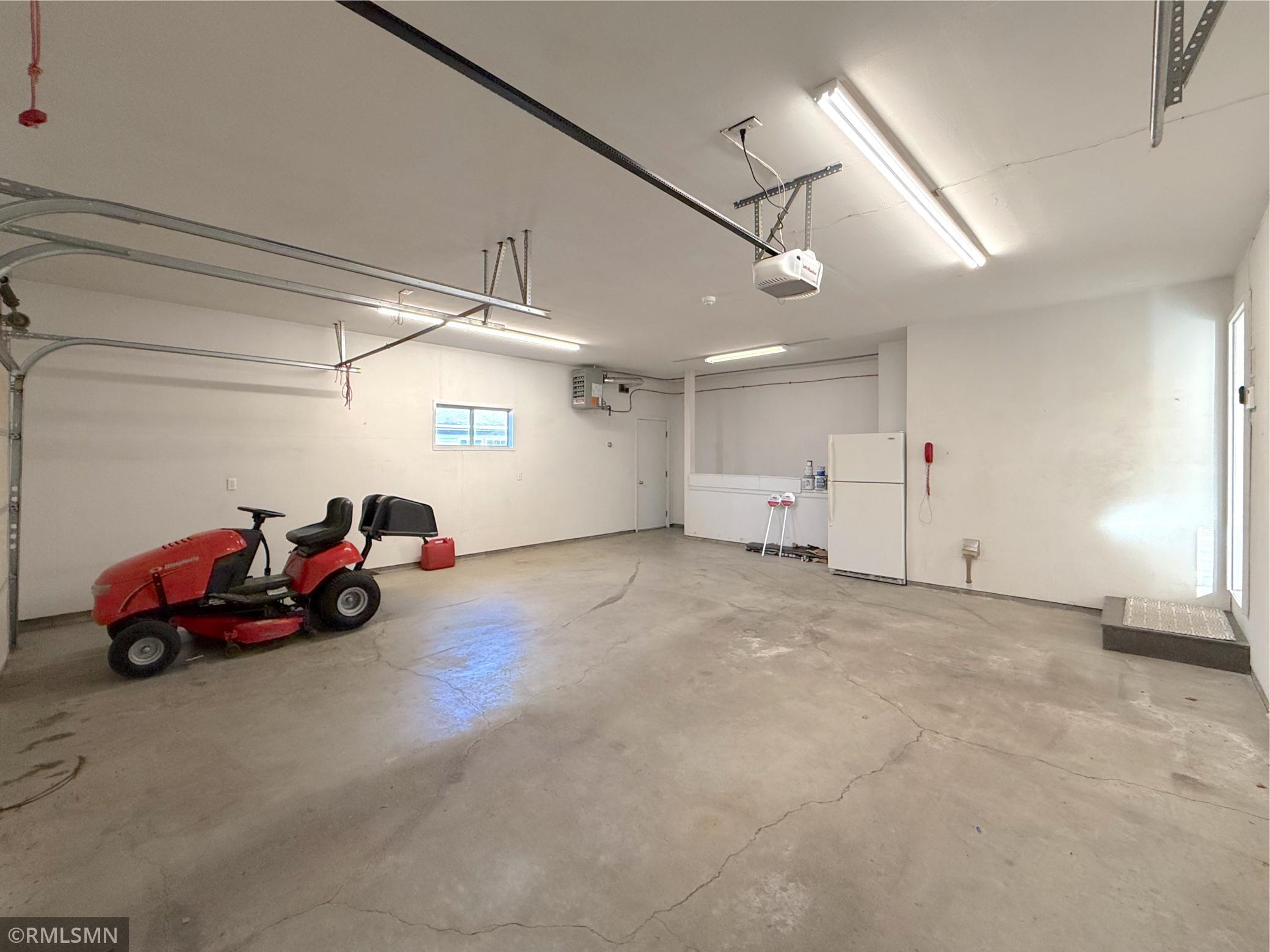 210 Knollwood Street W Annandale MN 55302