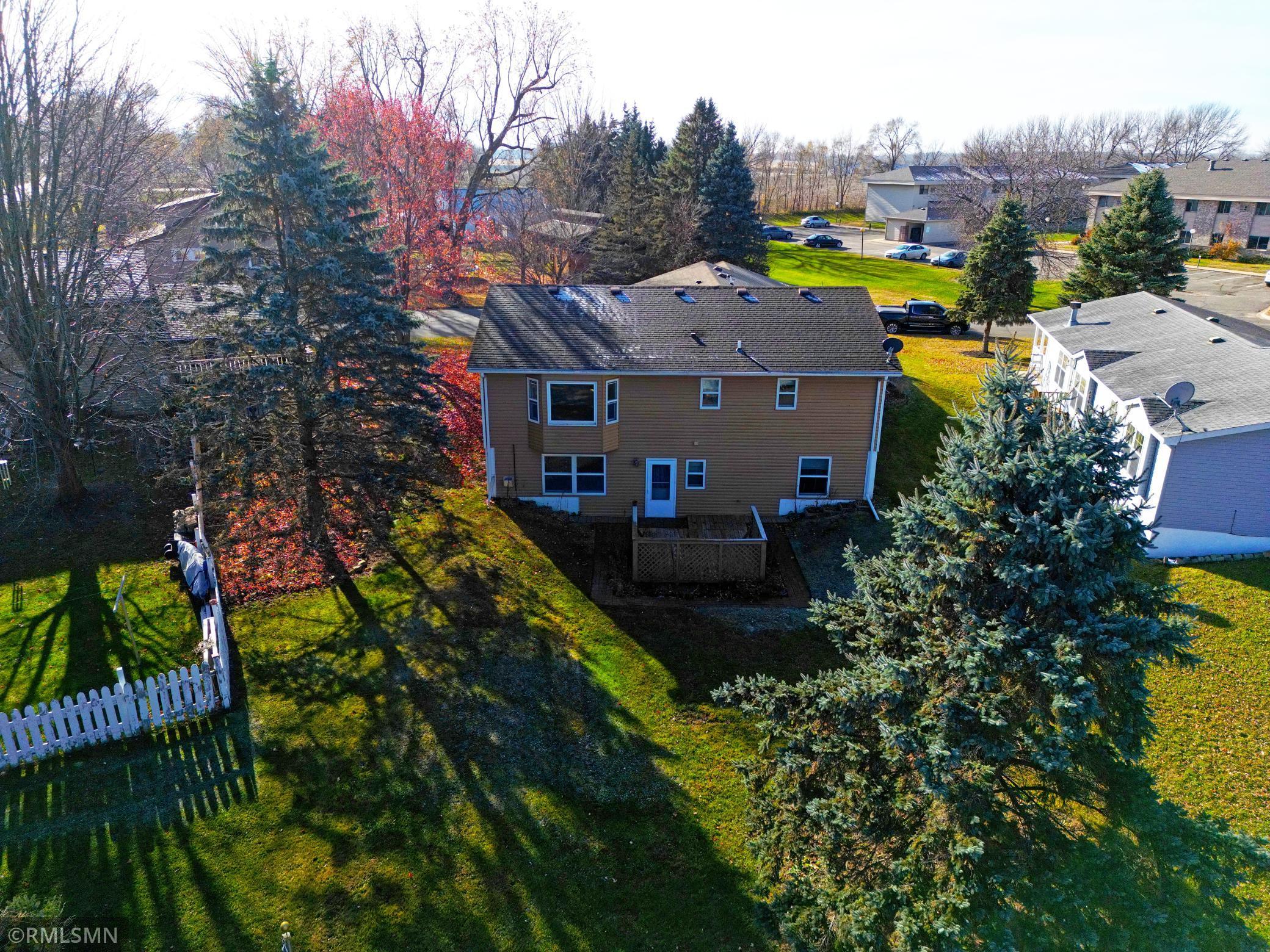 210 Knollwood Street W Annandale MN 55302