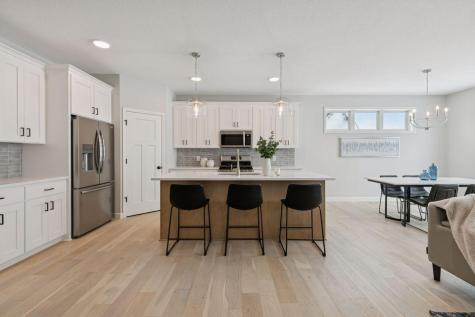 17939 Grantham Lane Lakeville MN 55044