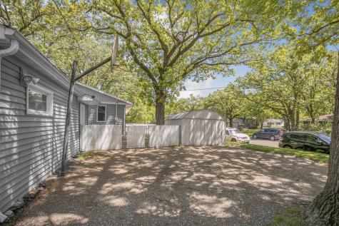 827 10th Avenue SE Saint Cloud MN 56304