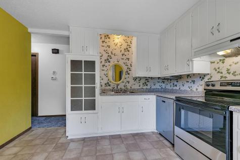827 10th Avenue SE Saint Cloud MN 56304
