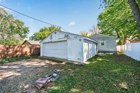 2519 3rd Avenue E North Saint Paul MN 55109