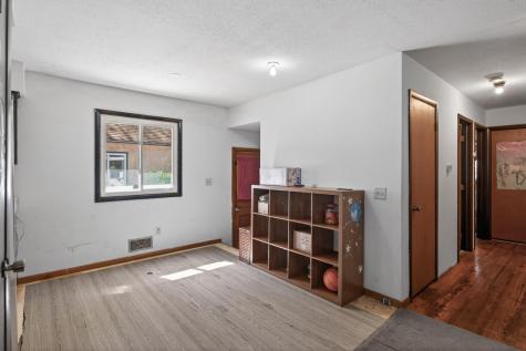 2519 3rd Avenue E North Saint Paul MN 55109