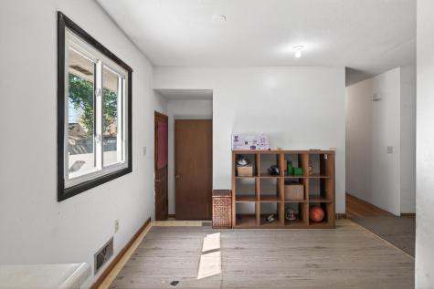2519 3rd Avenue E North Saint Paul MN 55109