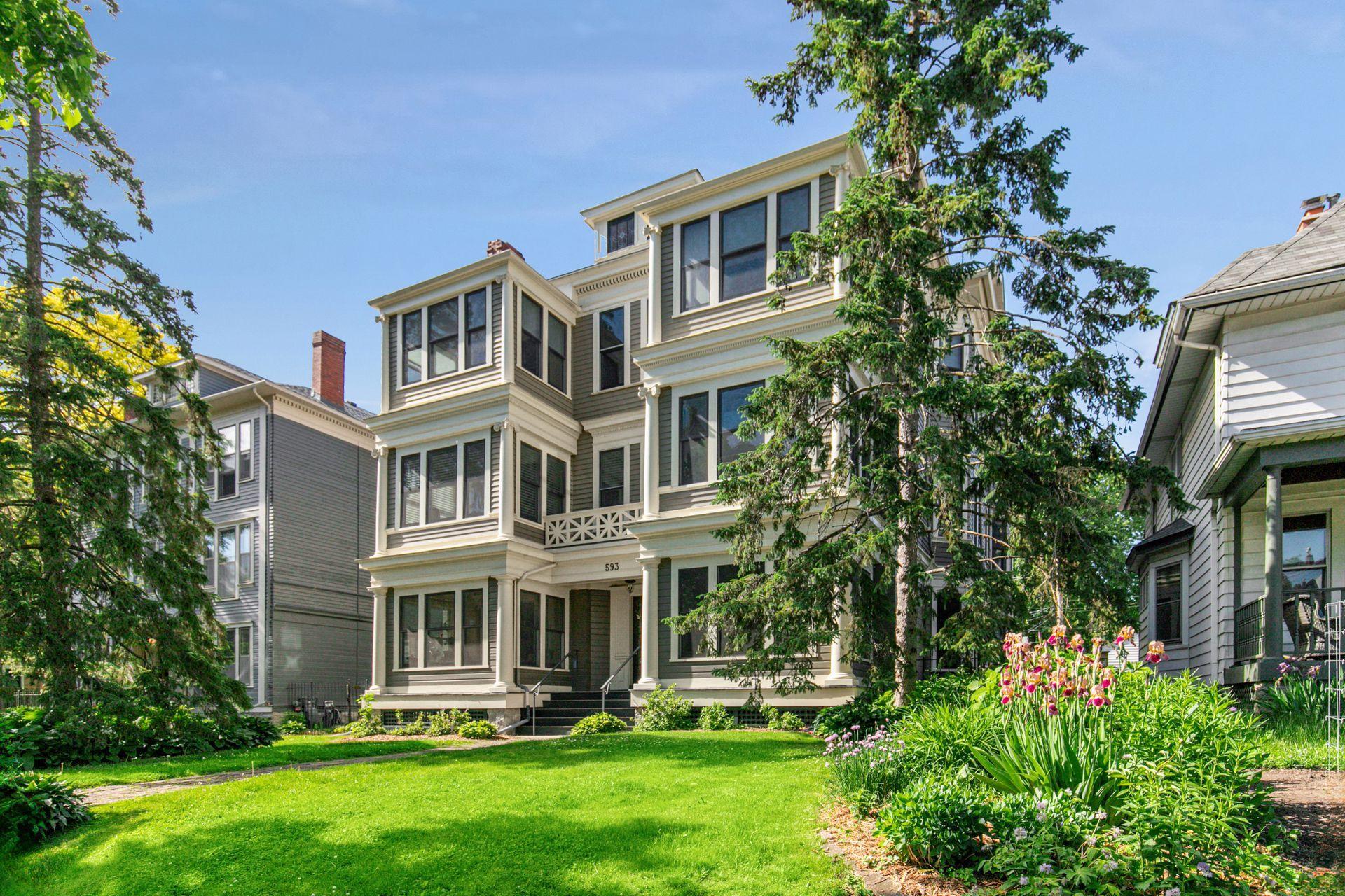 593 Laurel Avenue Saint Paul MN 55102