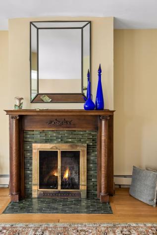 593 Laurel Avenue Saint Paul MN 55102