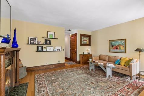 593 Laurel Avenue Saint Paul MN 55102