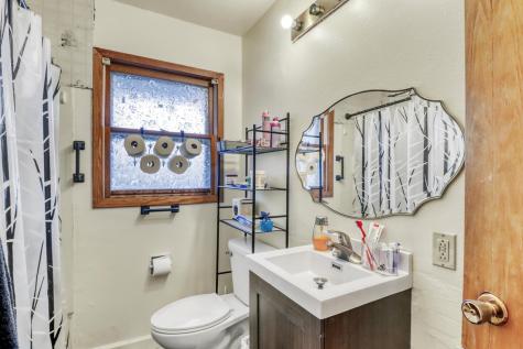 306 21 Street S Fargo ND 58103