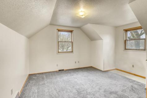 306 21 Street S Fargo ND 58103