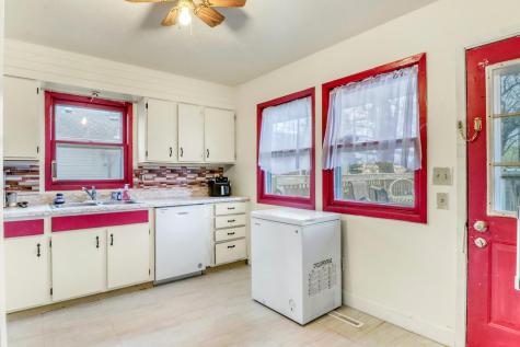 306 21 Street S Fargo ND 58103