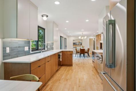 7329 Ridgeway Road Golden Valley MN 55427