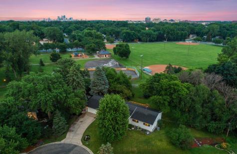 7329 Ridgeway Road Golden Valley MN 55427