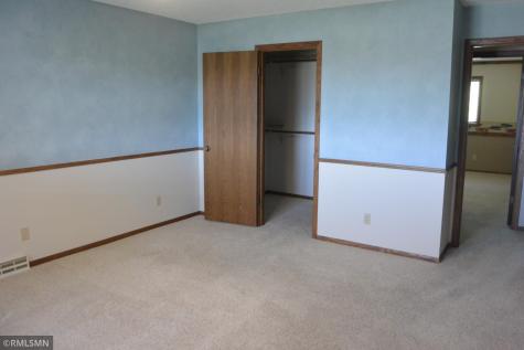 120 Edgewood Drive Glencoe MN 55336