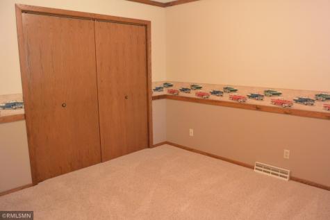 120 Edgewood Drive Glencoe MN 55336