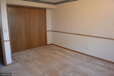 120 Edgewood Drive Glencoe MN 55336