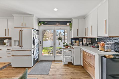 8845 23rd Avenue N Golden Valley MN 55427