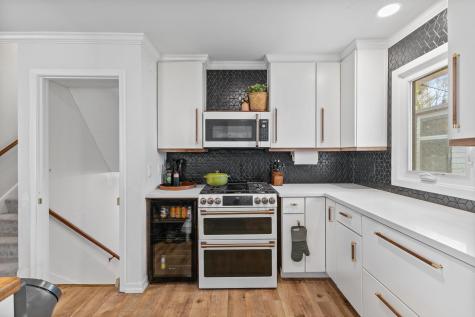 8845 23rd Avenue N Golden Valley MN 55427