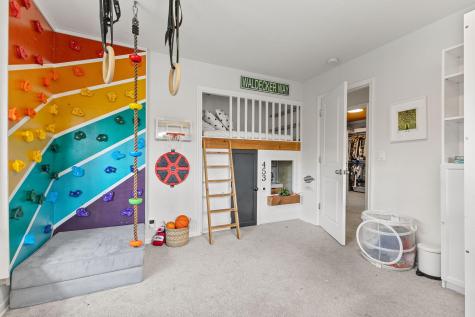 8845 23rd Avenue N Golden Valley MN 55427
