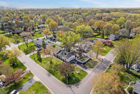 8845 23rd Avenue N Golden Valley MN 55427