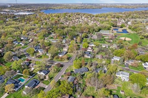 8845 23rd Avenue N Golden Valley MN 55427