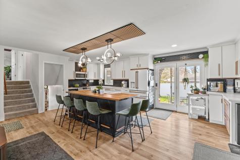 8845 23rd Avenue N Golden Valley MN 55427