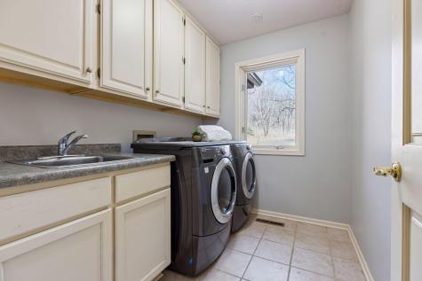 9440 Abigail Court Inver Grove Heights MN 55077