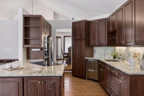 9440 Abigail Court Inver Grove Heights MN 55077