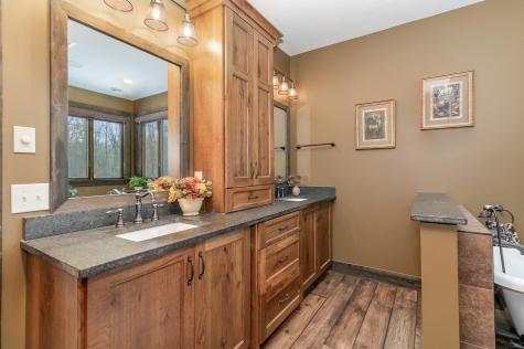 7243 Hazelwood Avenue Northfield MN 55057