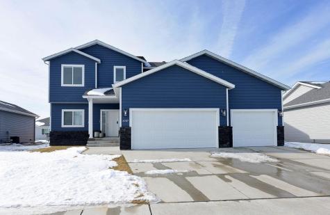 3707 Merrifield Drive S Fargo ND 58104