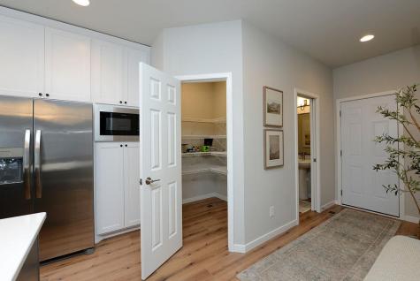 3707 Merrifield Drive S Fargo ND 58104