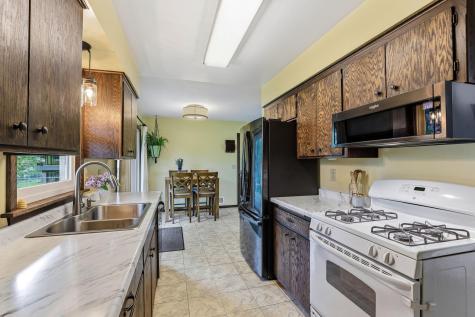 9324 30th Avenue N New Hope MN 55427
