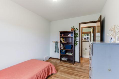 9324 30th Avenue N New Hope MN 55427