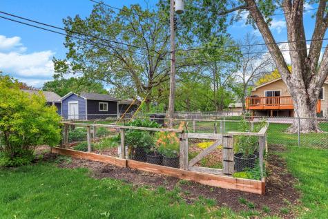 9324 30th Avenue N New Hope MN 55427
