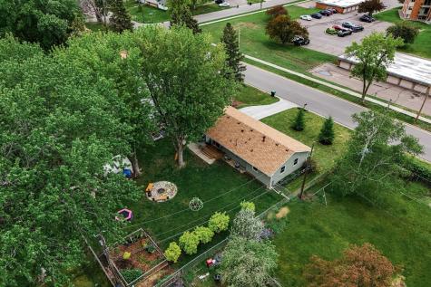 9324 30th Avenue N New Hope MN 55427