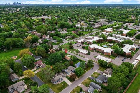 9324 30th Avenue N New Hope MN 55427